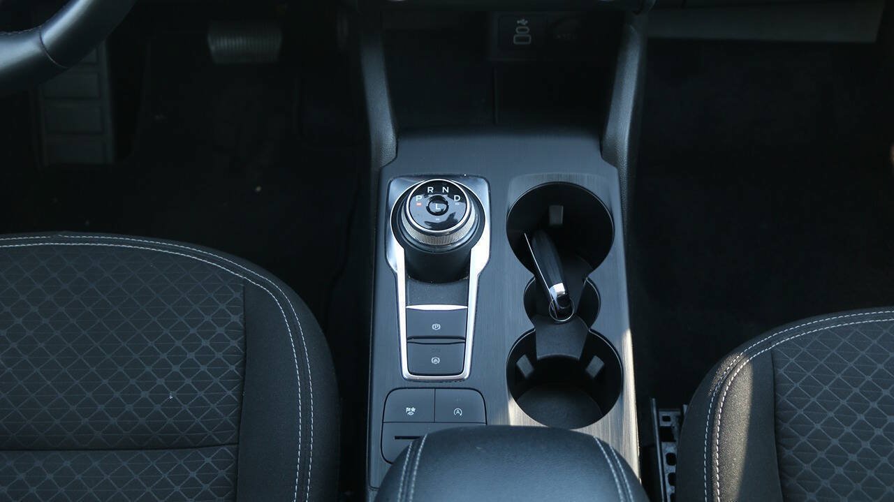 Certified 2024 Ford Escape Active AWD/4WD image 27