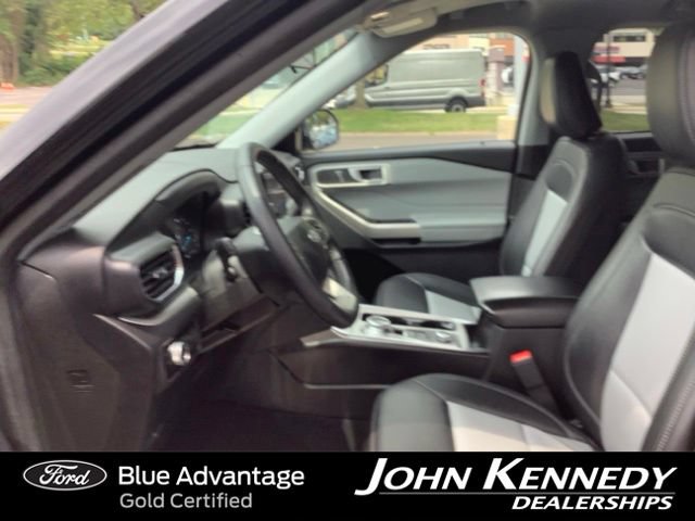 Certified 2023 Ford Explorer XLT w/ Equipment Group 202A AWD/4WD image 10