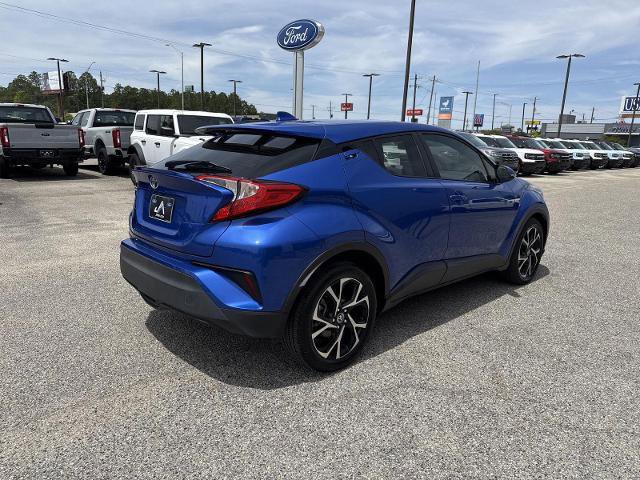 Used 2022 Toyota C-HR XLE FWD image 5