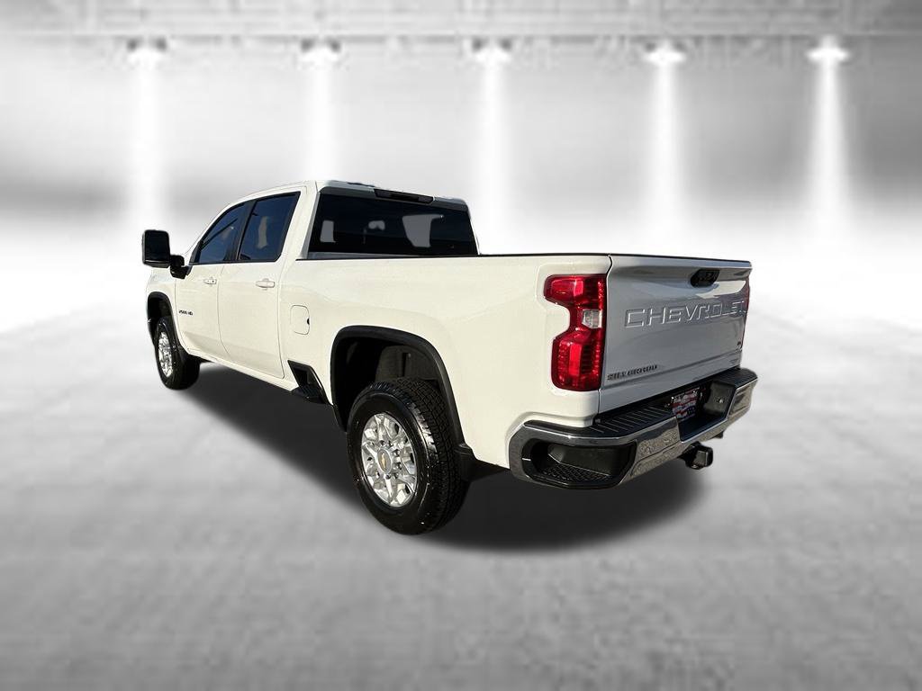 Used 2024 Chevrolet Silverado 2500 LT AWD/4WD image 7