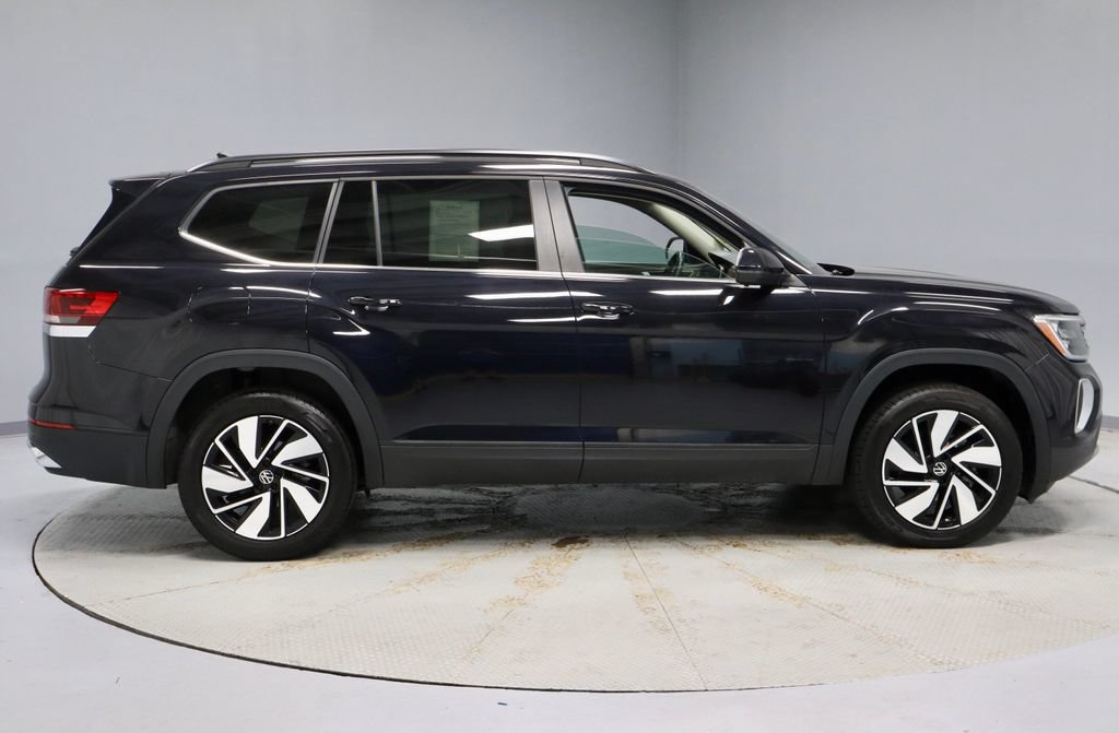 Used 2025 Volkswagen Atlas SE FWD image 5