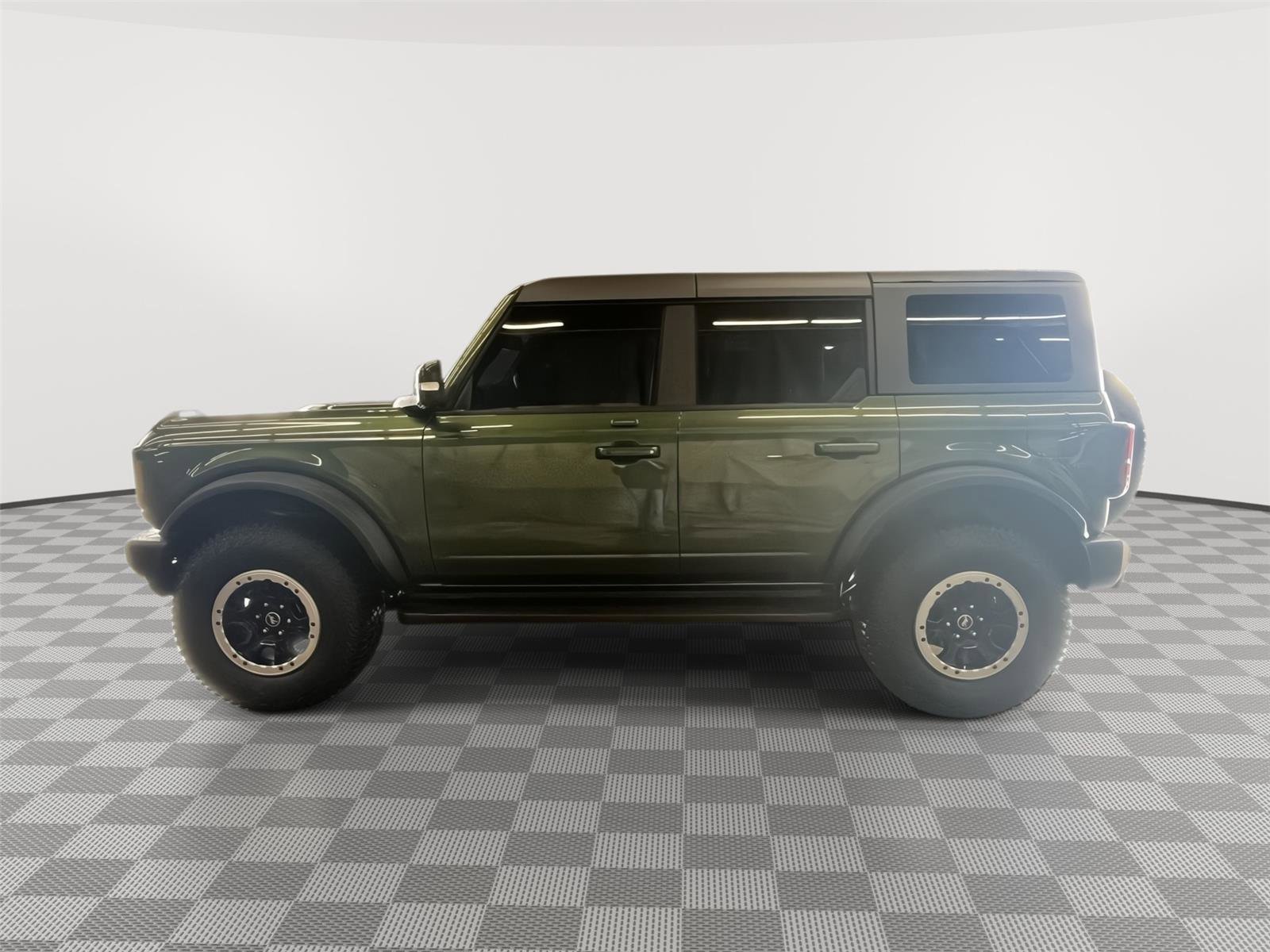 Certified 2022 Ford Bronco Outer Banks w/ Sasquatch Package AWD/4WD image 8