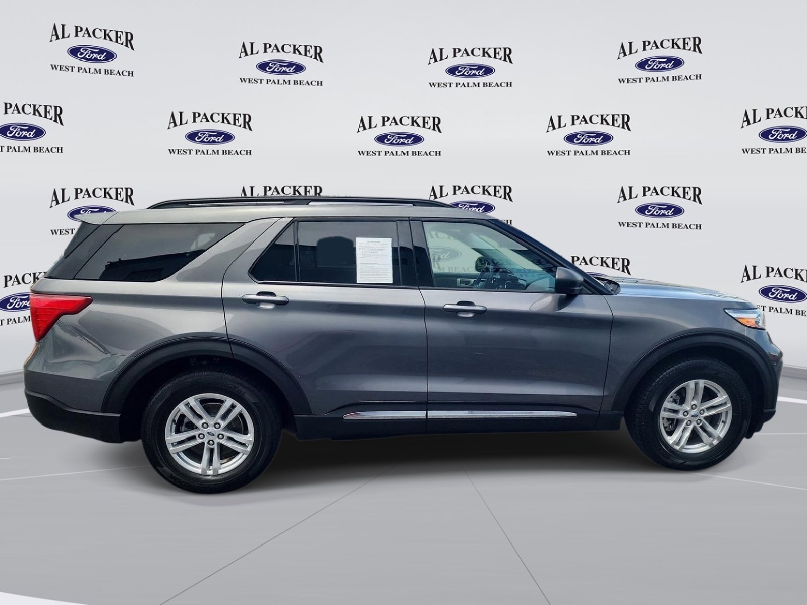 Certified 2023 Ford Explorer XLT w/ Equipment Group 202A RWD image 6