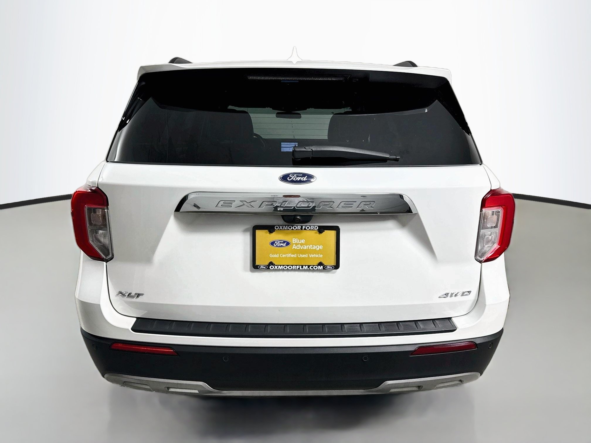 Certified 2023 Ford Explorer XLT w/ Equipment Group 202A AWD/4WD image 6