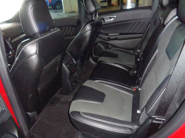 Certified 2022 Ford Edge ST w/ Equipment Group 401A image 8