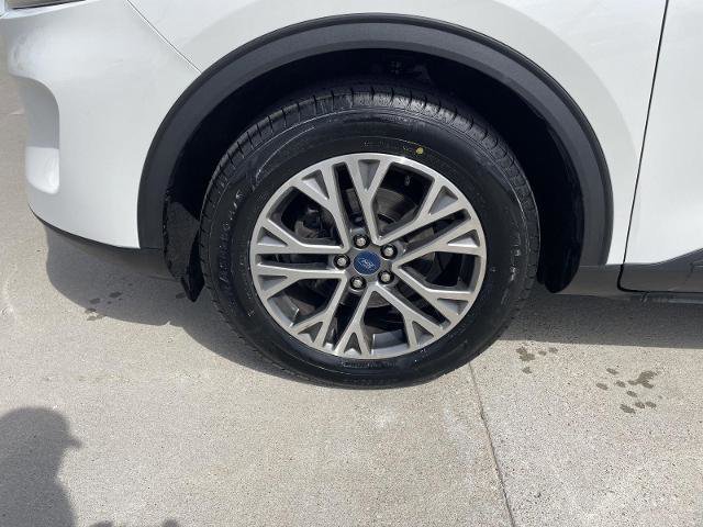 Certified 2022 Ford Escape SEL AWD/4WD image 10