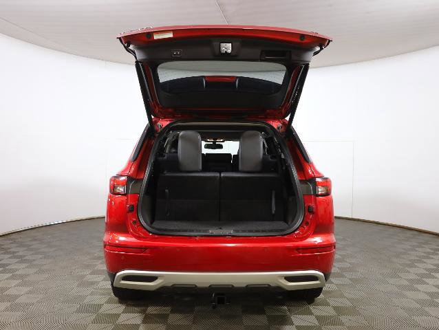 Used 2023 Mitsubishi Outlander SE image 24