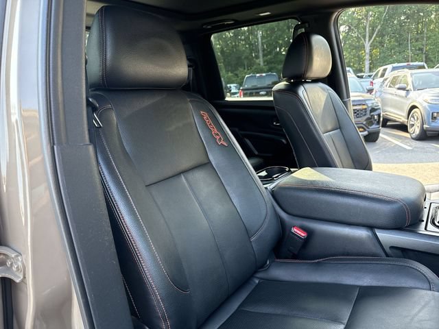 Used 2021 Nissan Titan PRO-4X w/ Pro-4x Convenience Package AWD/4WD image 24