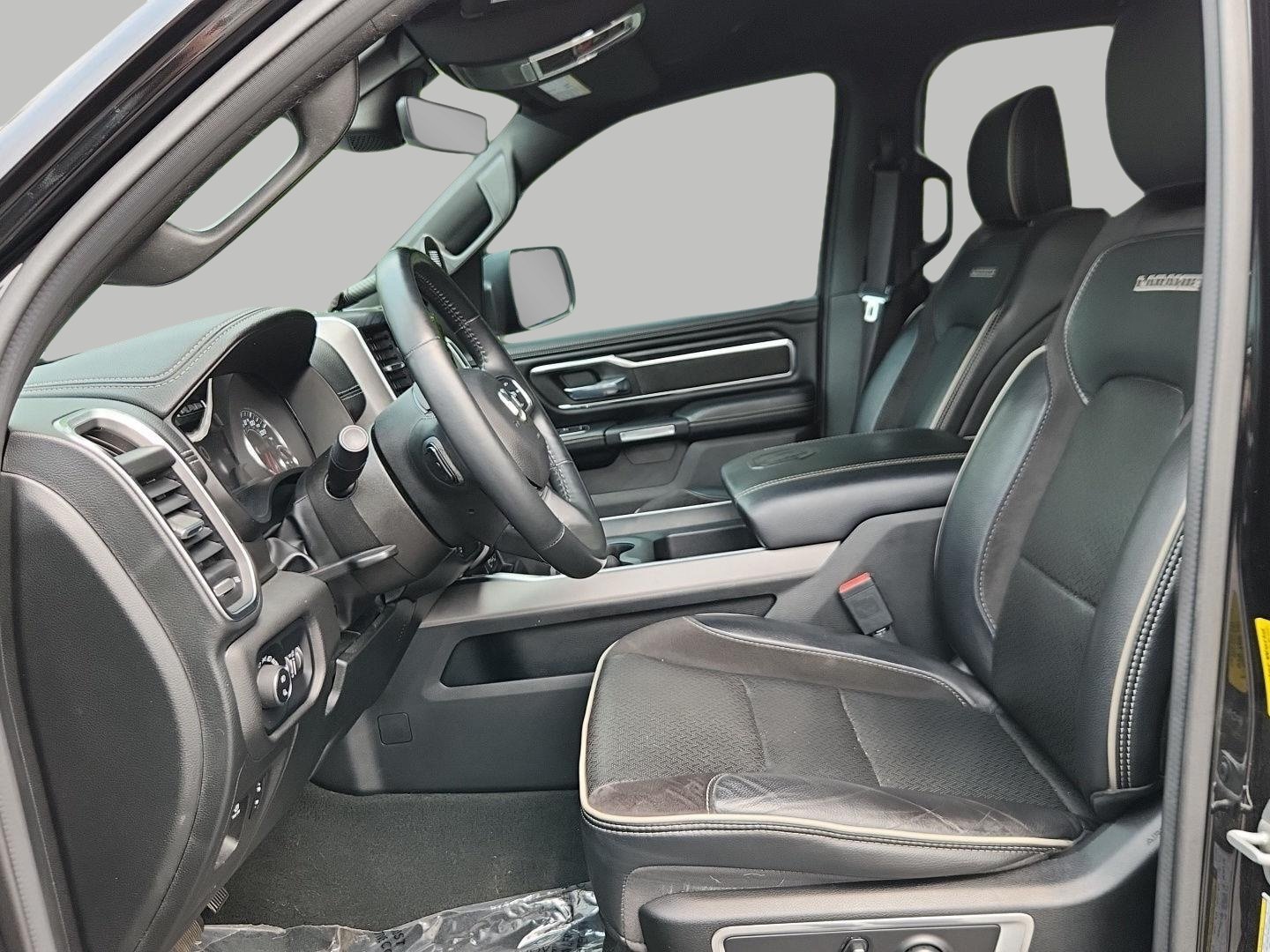 Used 2023 RAM 1500 Laramie AWD/4WD image 17