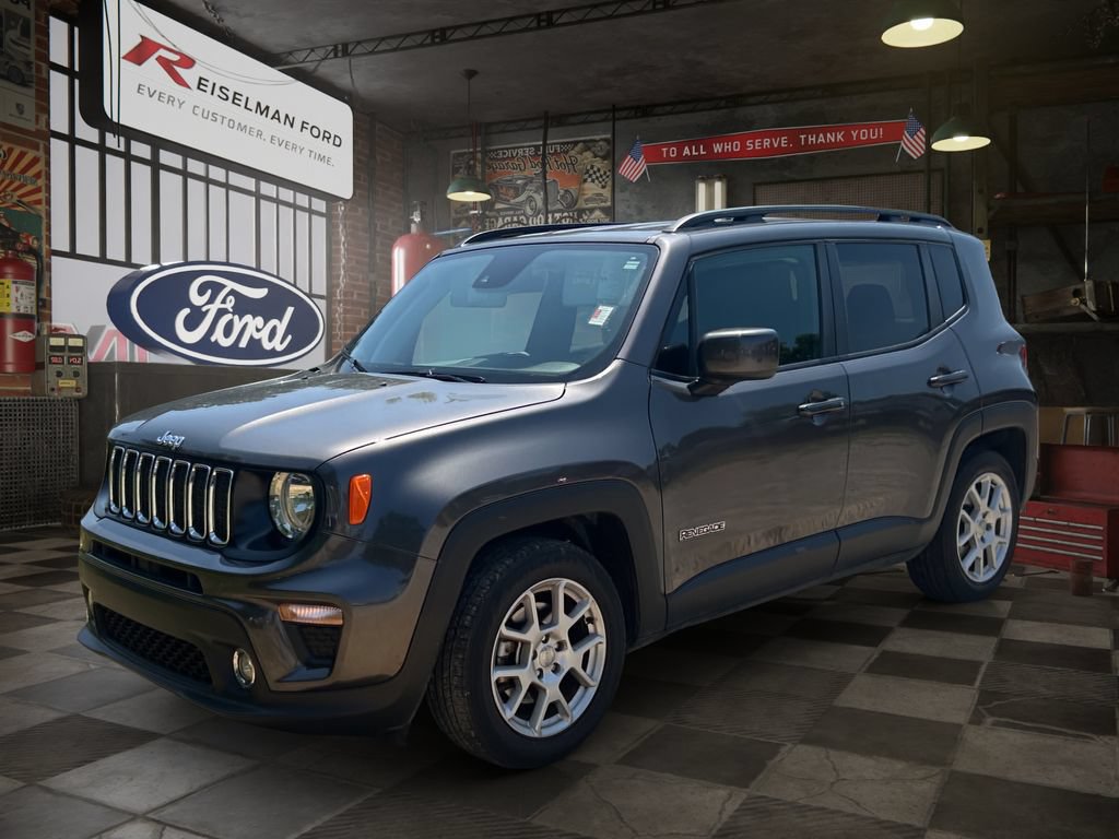 Used 2021 Jeep Renegade Latitude FWD image 1