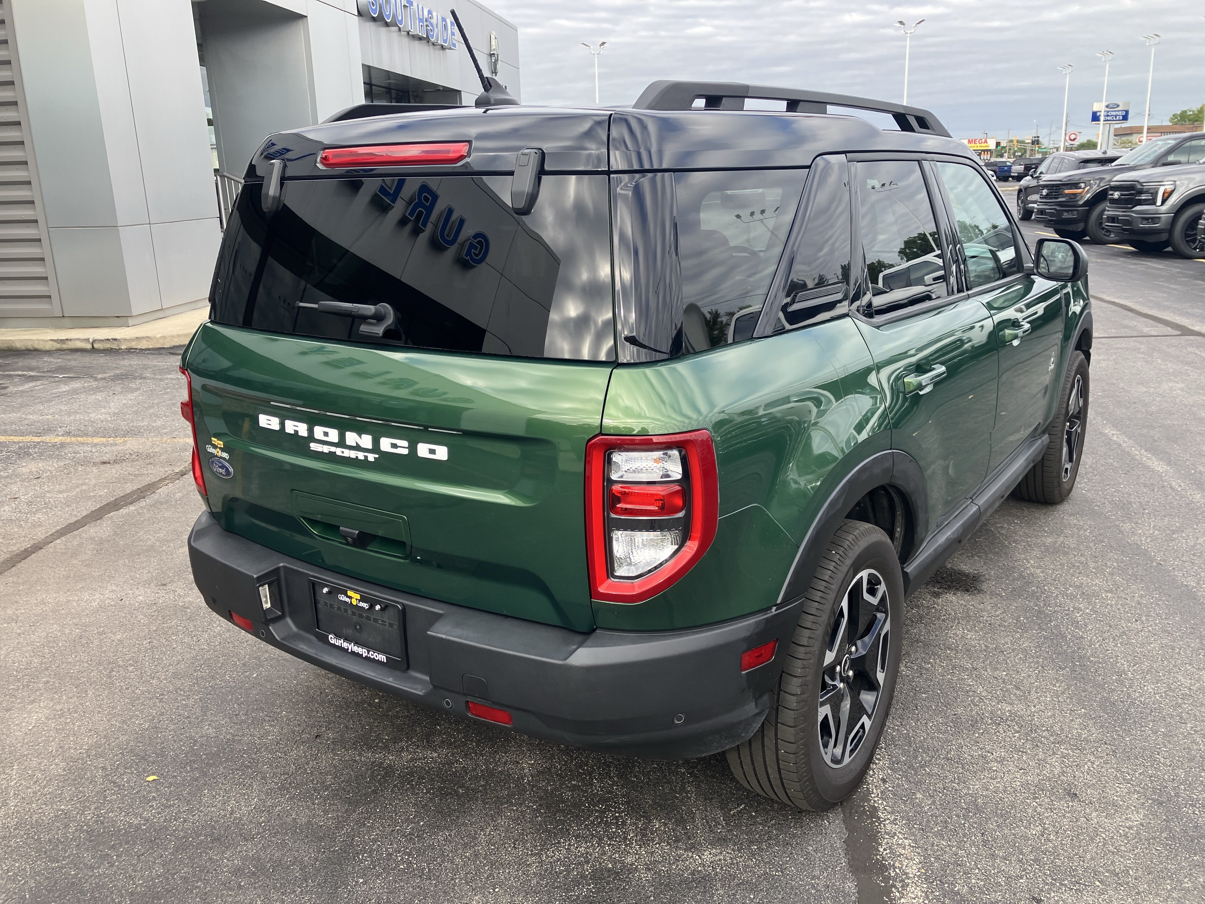 Certified 2024 Ford Bronco Sport Outer Banks w/ Tech Package AWD/4WD image 7