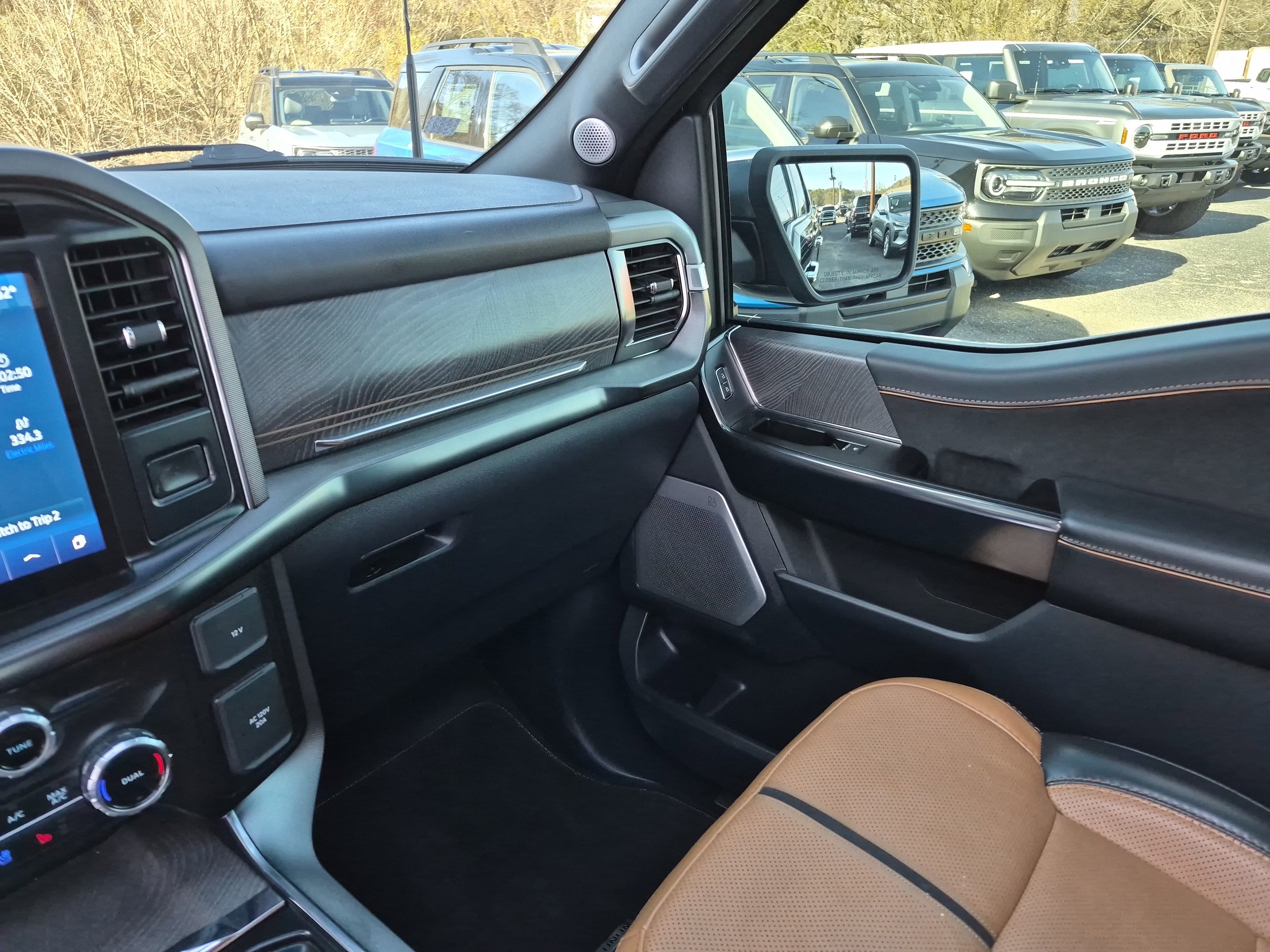 Certified 2023 Ford F150 Platinum w/ Equipment Group 701A High image 23