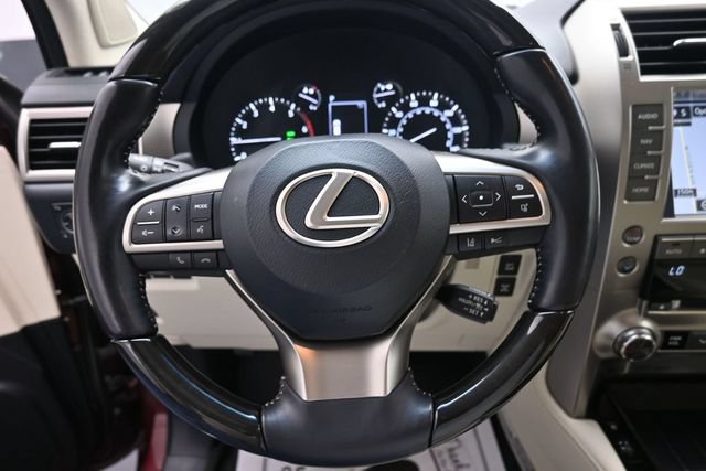 Used 2020 Lexus GX 460 Luxury w/ Luxury Sport Package AWD/4WD image 17