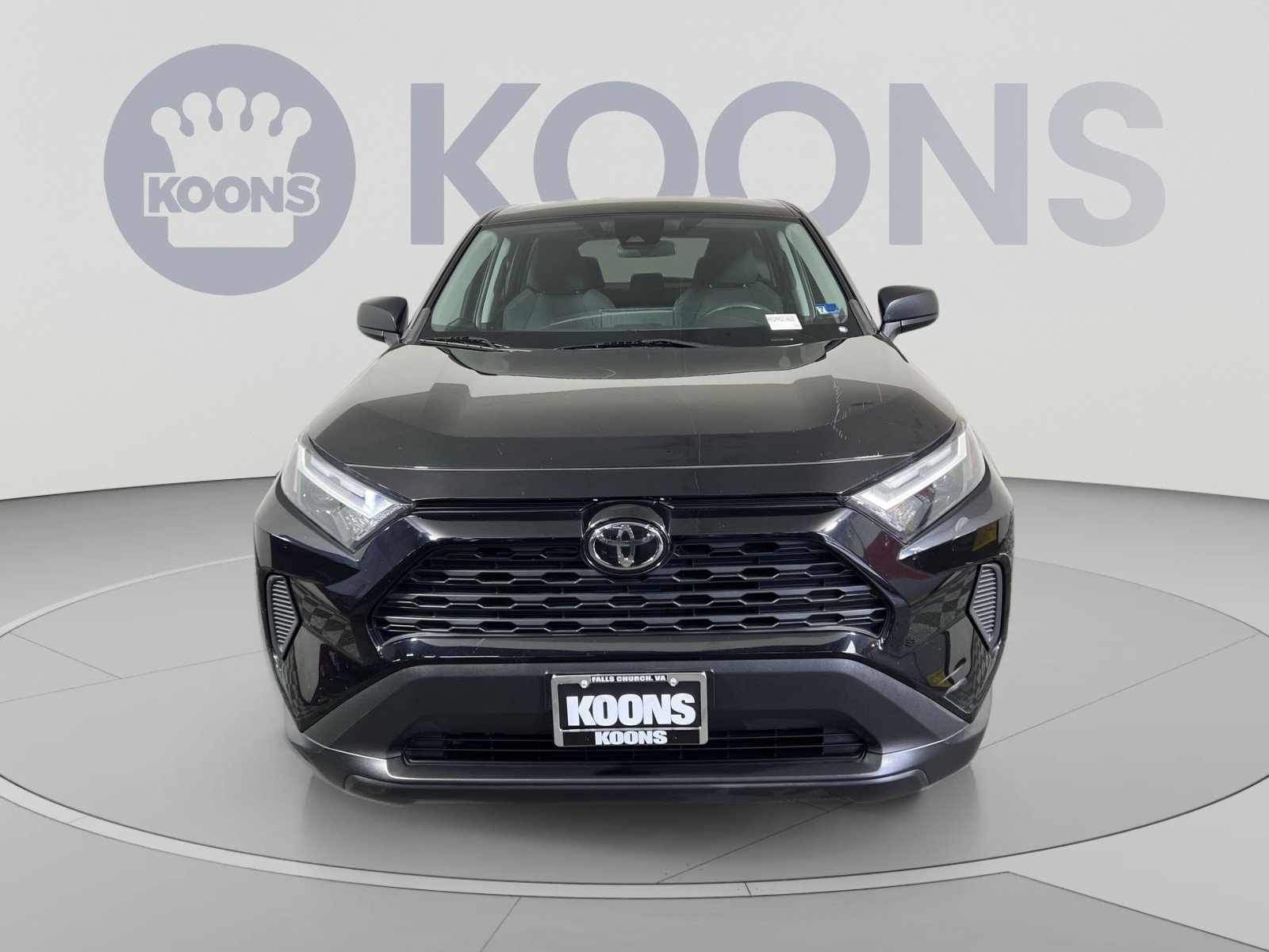 Used 2023 Toyota RAV4 LE FWD image 4