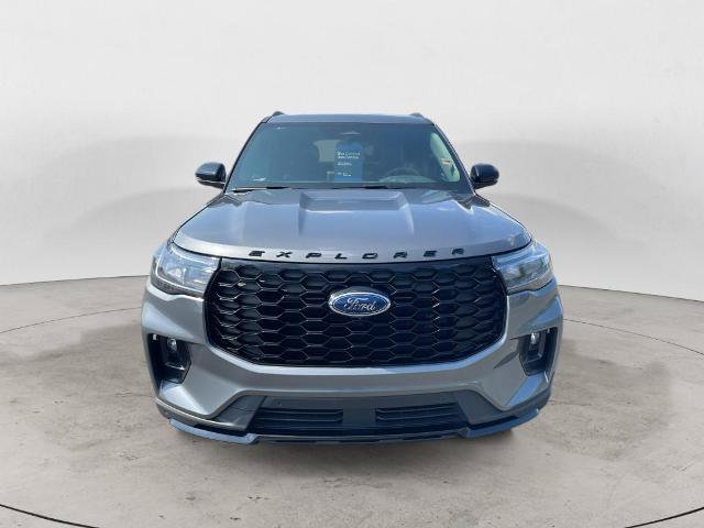 Certified 2025 Ford Explorer ST-Line w/ Premium Package AWD/4WD image 2