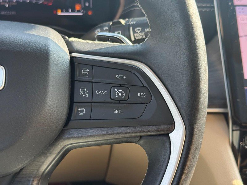 Used 2021 Jeep Grand Cherokee L Limited AWD/4WD image 21