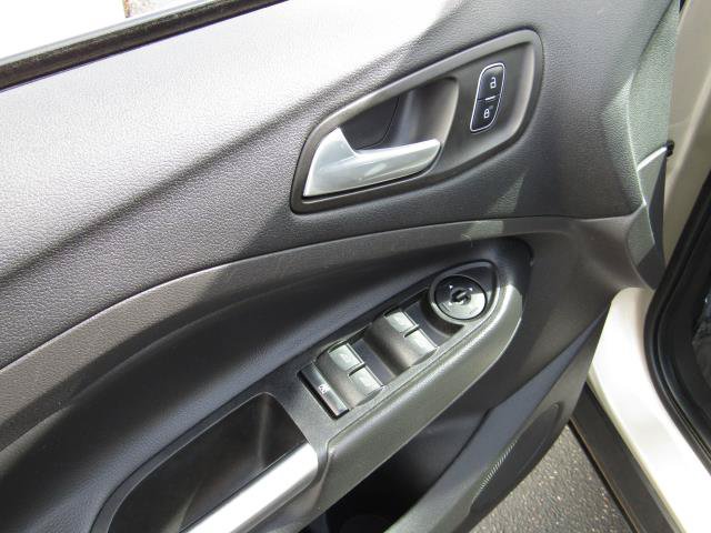 Certified 2017 Ford Escape SE AWD/4WD image 16