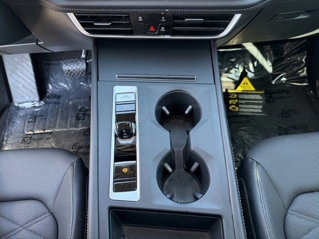 Used 2024 Volkswagen Atlas SE image 18