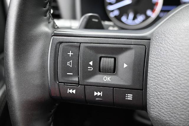 Used 2025 Nissan Rogue SV AWD/4WD image 27