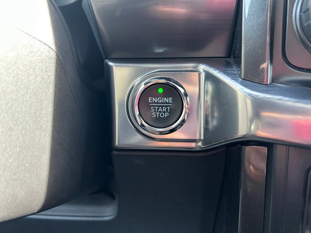 Certified 2021 Ford F150 Lariat image 30