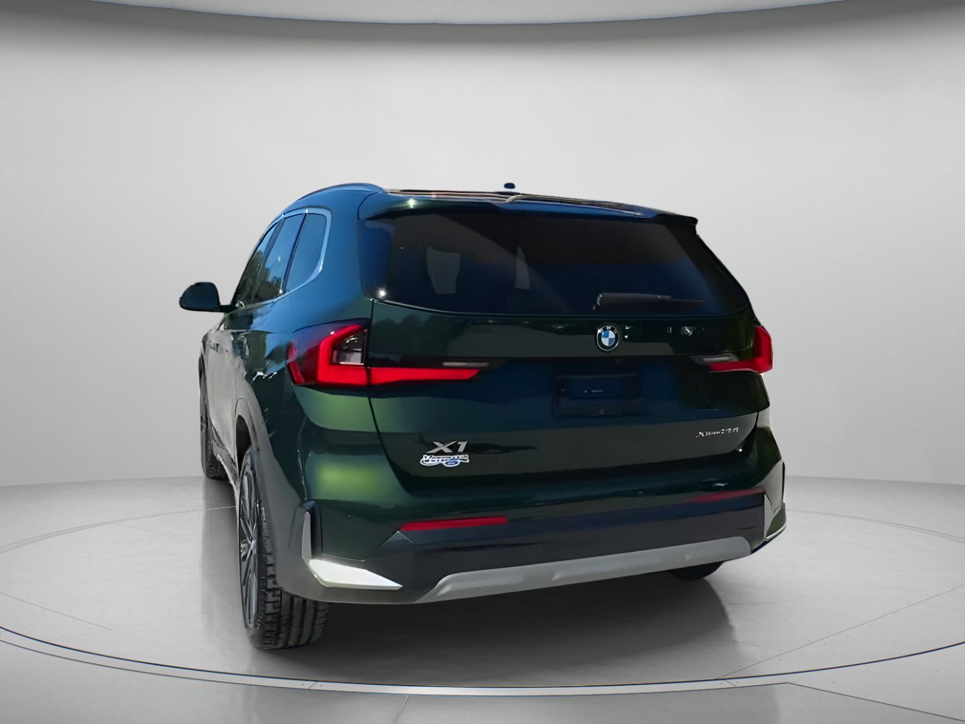 Used 2025 BMW X1 xDrive28i w/ Convenience Package image 16