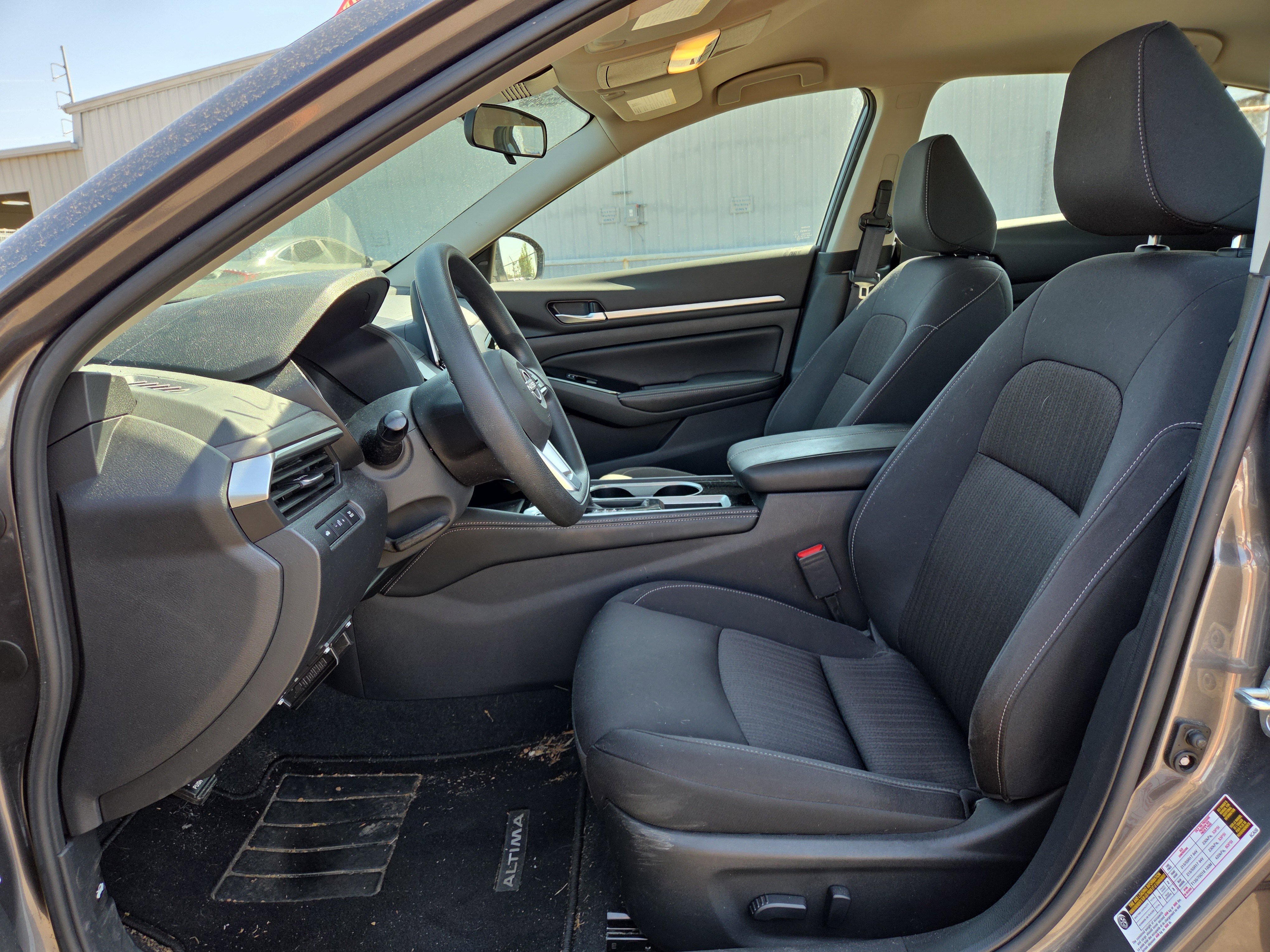 Used 2023 Nissan Altima 2.5 SV FWD image 10