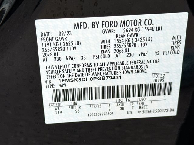 Certified 2023 Ford Explorer XLT w/ Equipment Group 202A AWD/4WD image 40