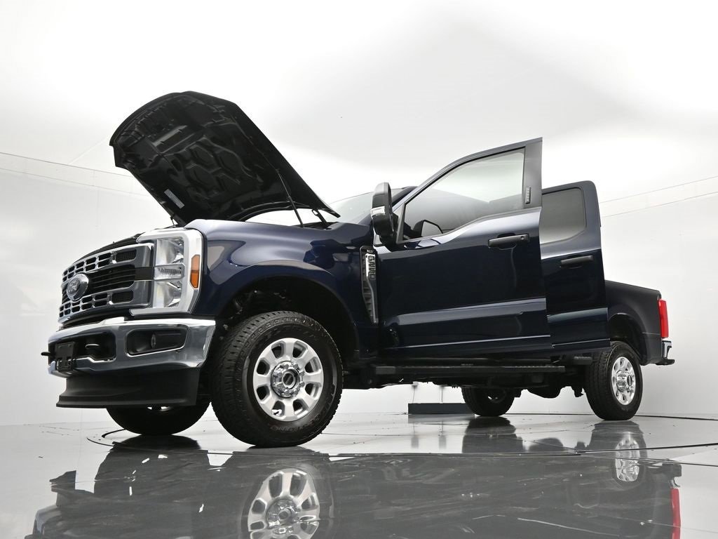 Certified 2024 Ford F250 XLT w/ FX4 Off-Road Package image 47