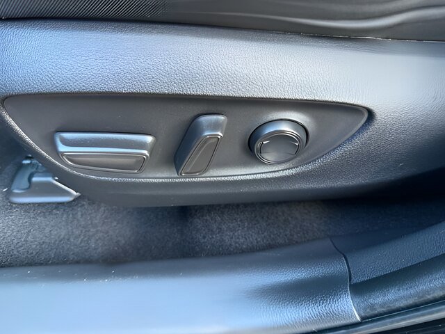 Used 2024 Toyota RAV4 XLE AWD/4WD image 20