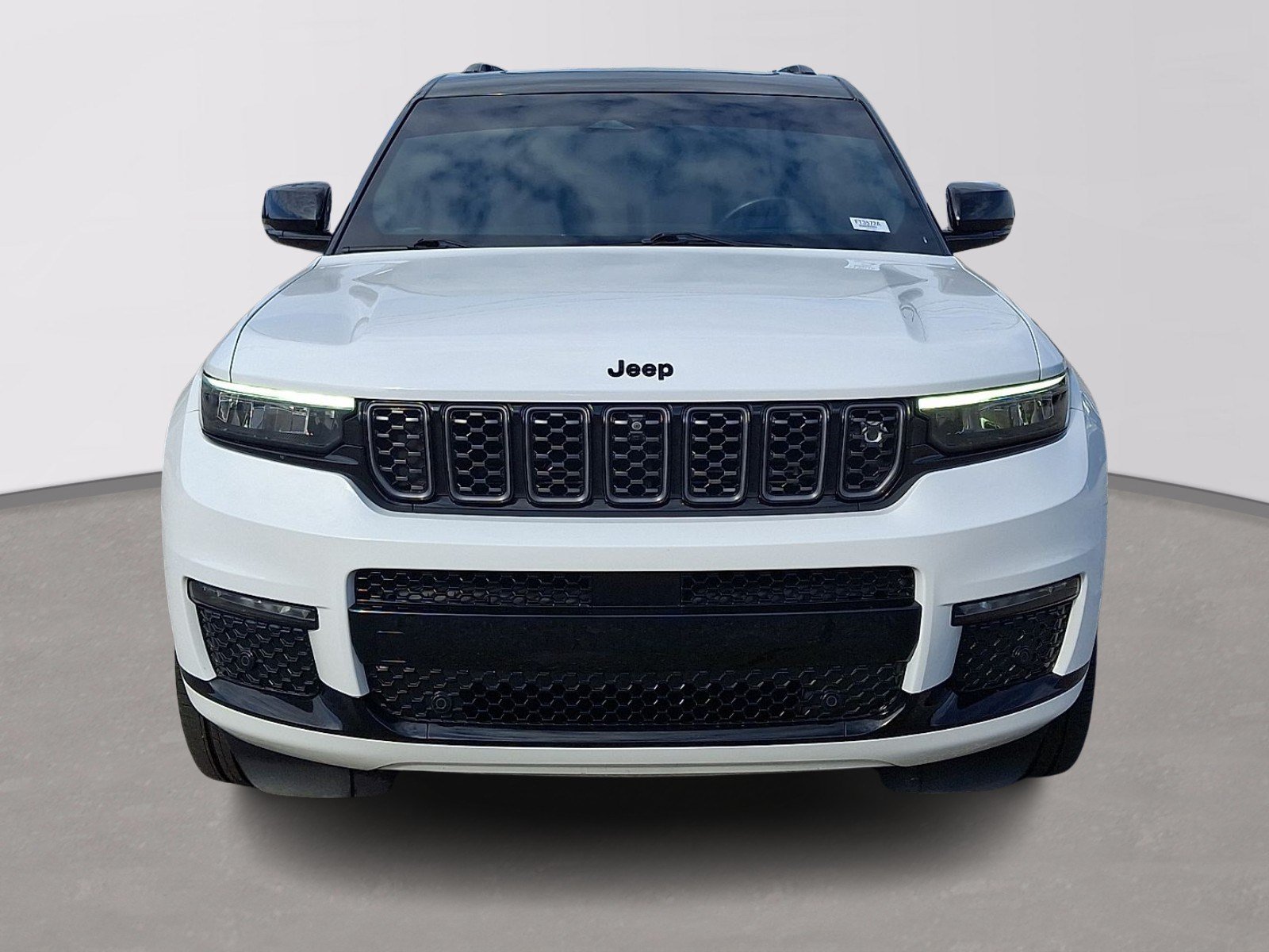 Used 2023 Jeep Grand Cherokee L Summit AWD/4WD image 2