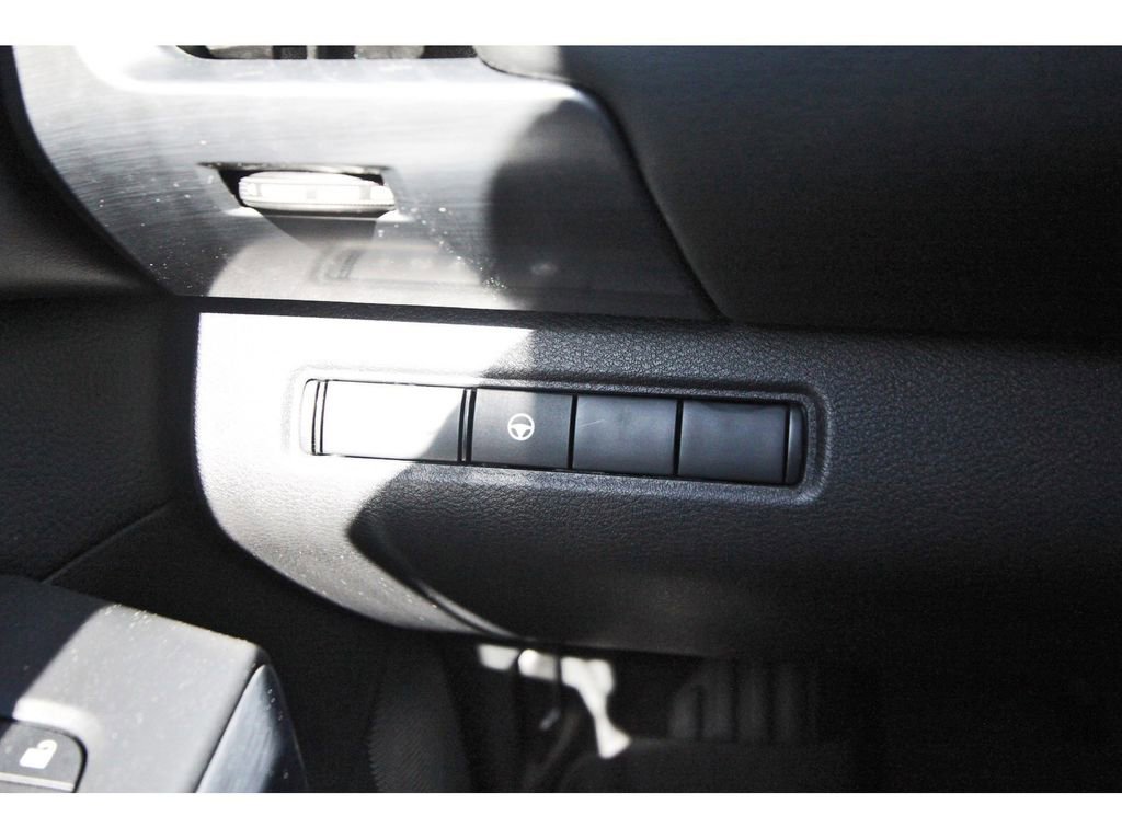 Used 2024 Nissan Pathfinder Rock Creek image 22