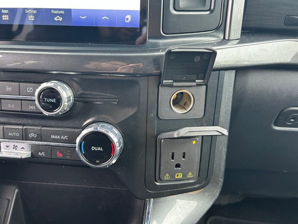 Certified 2022 Ford F150 XLT w/ Equipment Group 302A High image 33