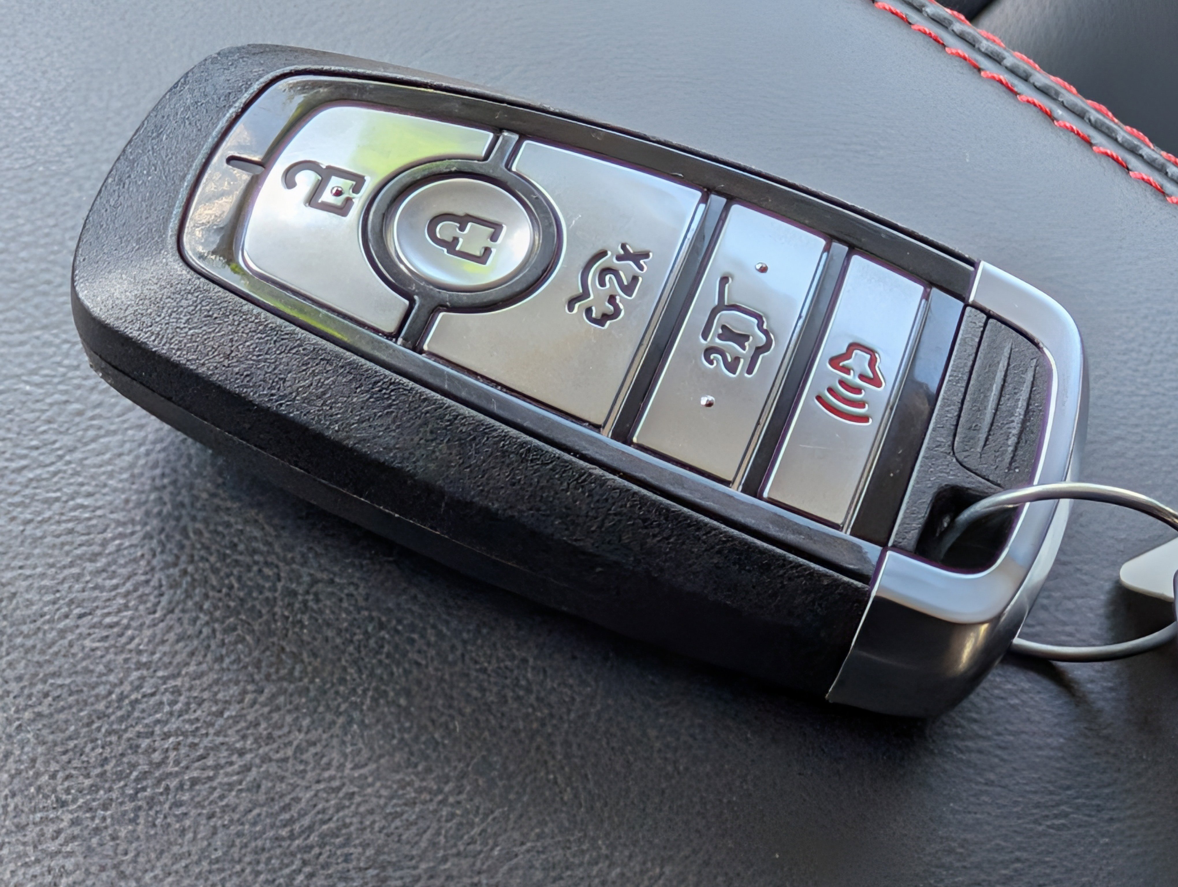 Certified 2025 Ford Mustang Mach-E Premium w/ Sport Appearance Package AWD/4WD image 31