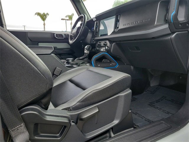 Certified 2024 Ford Bronco Black Diamond image 23