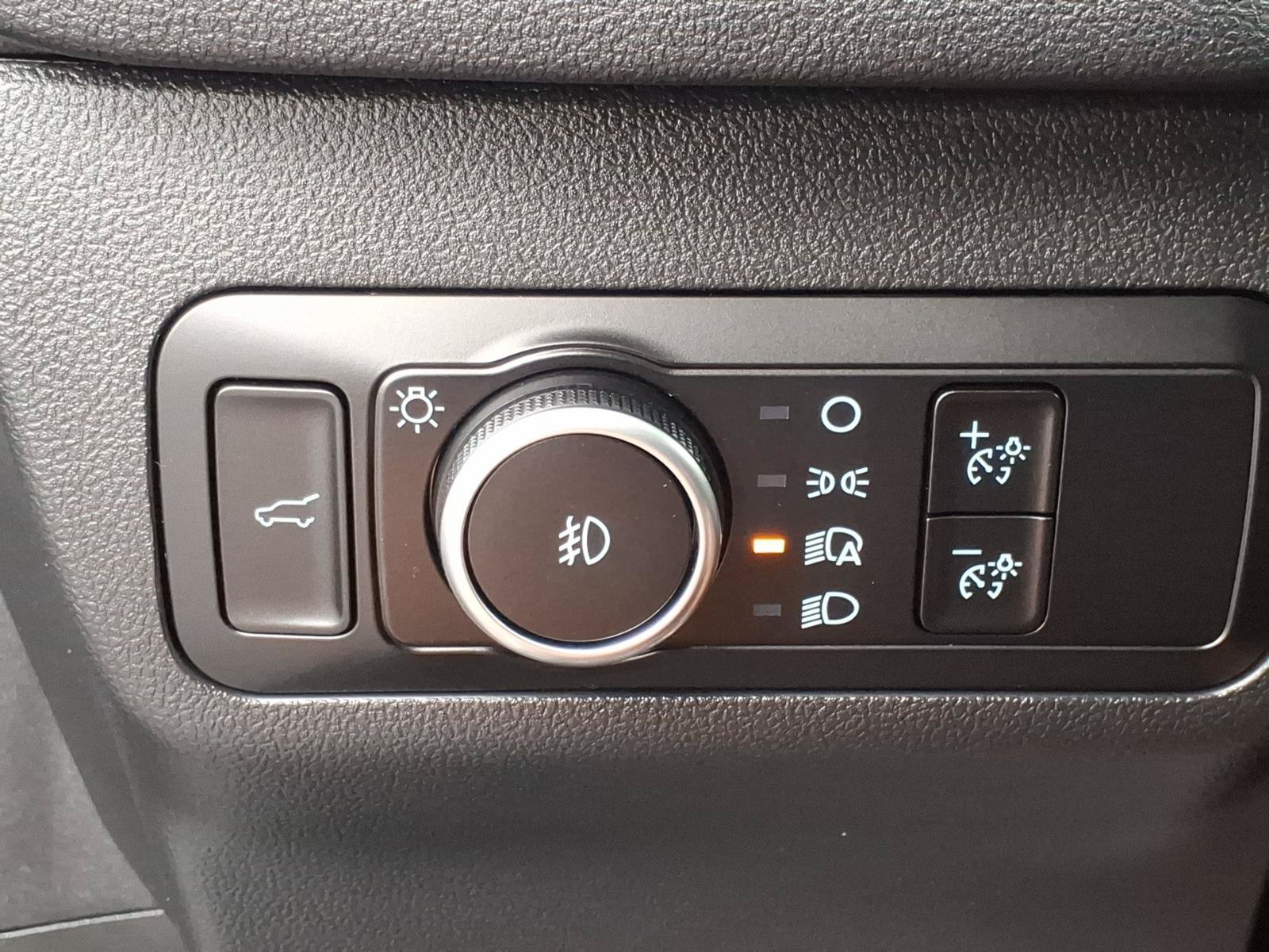 Certified 2025 Ford Escape ST-Line Select AWD/4WD image 25
