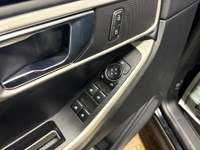 Certified 2022 Ford Explorer XLT w/ Equipment Group 202A image 18