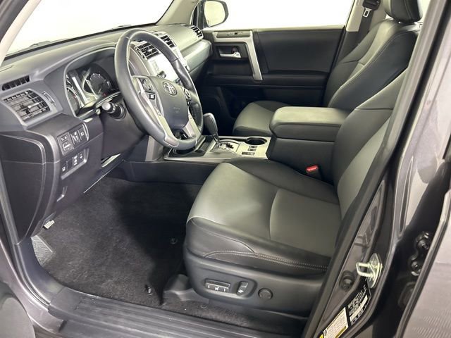 Used 2023 Toyota 4Runner SR5 Premium w/ SR5 Premium Package AWD/4WD image 10