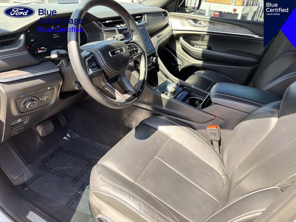 Used 2022 Jeep Grand Cherokee Overland w/ Advanced Protech Group III AWD/4WD image 20