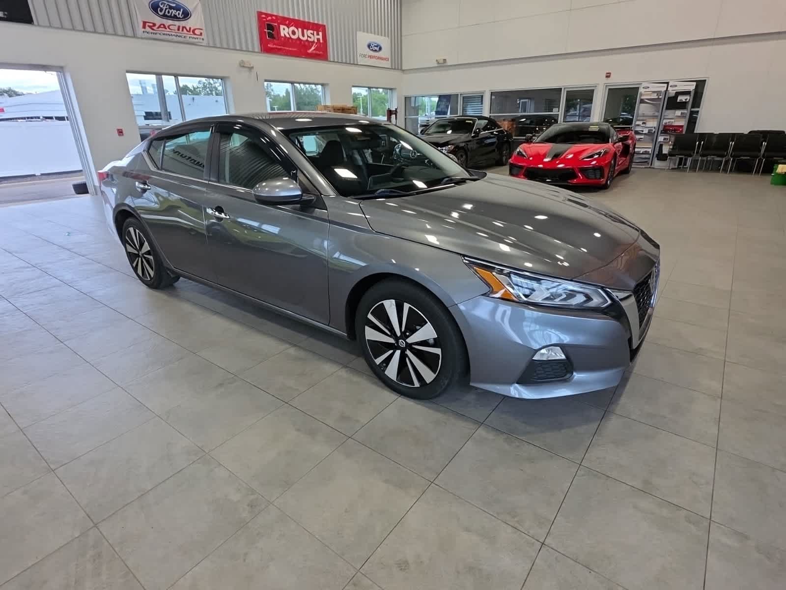 Used 2022 Nissan Altima 2.5 SV FWD image 6