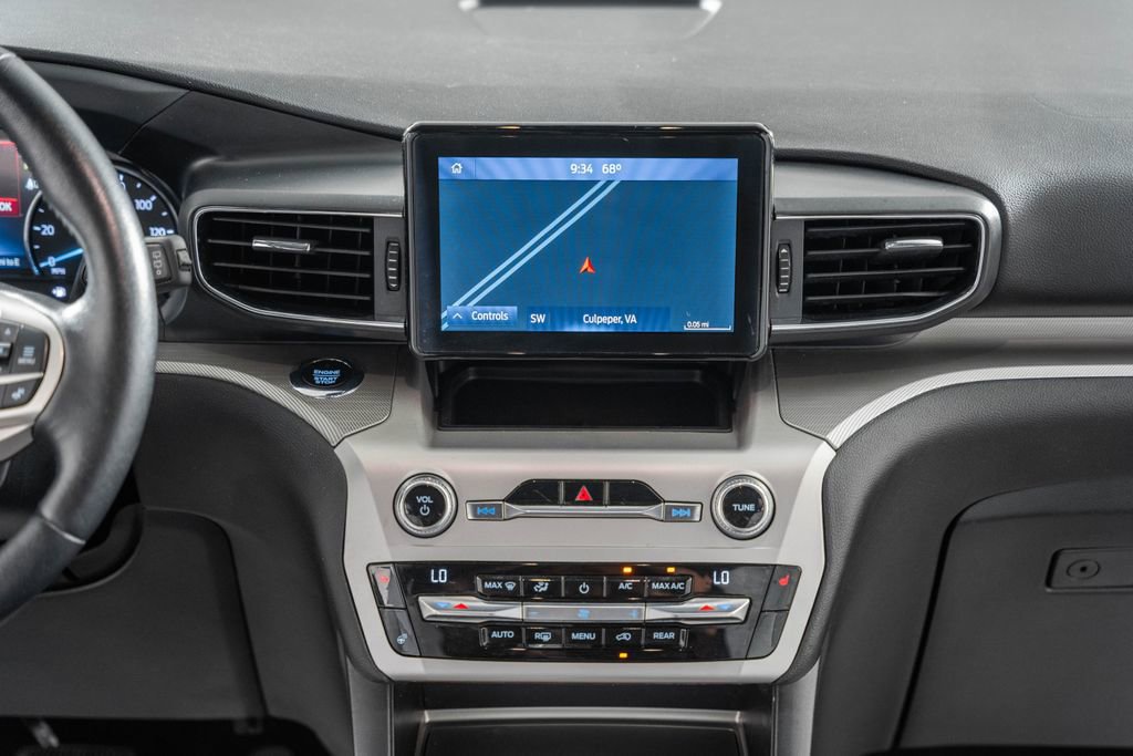 Certified 2021 Ford Explorer XLT w/ Equipment Group 202A image 24