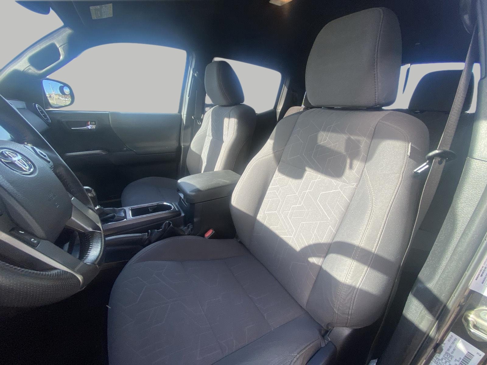 Used 2019 Toyota Tacoma SR5 AWD/4WD image 11