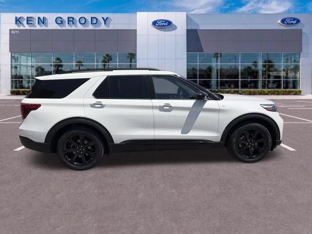 Certified 2023 Ford Explorer ST-Line w/ Class IV Trailer Tow Package RWD image 7