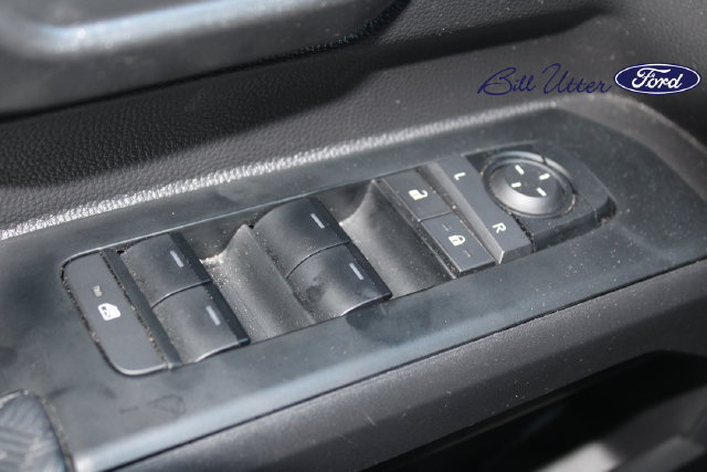 Used 2025 Toyota Tacoma SR5 AWD/4WD image 21