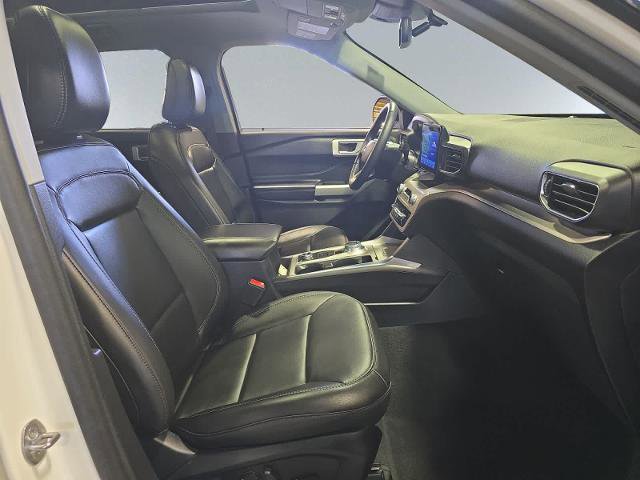 Certified 2023 Ford Explorer XLT w/ Equipment Group 202A AWD/4WD image 19