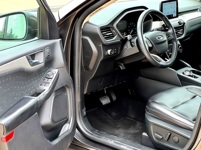 Certified 2020 Ford Escape SEL FWD image 8