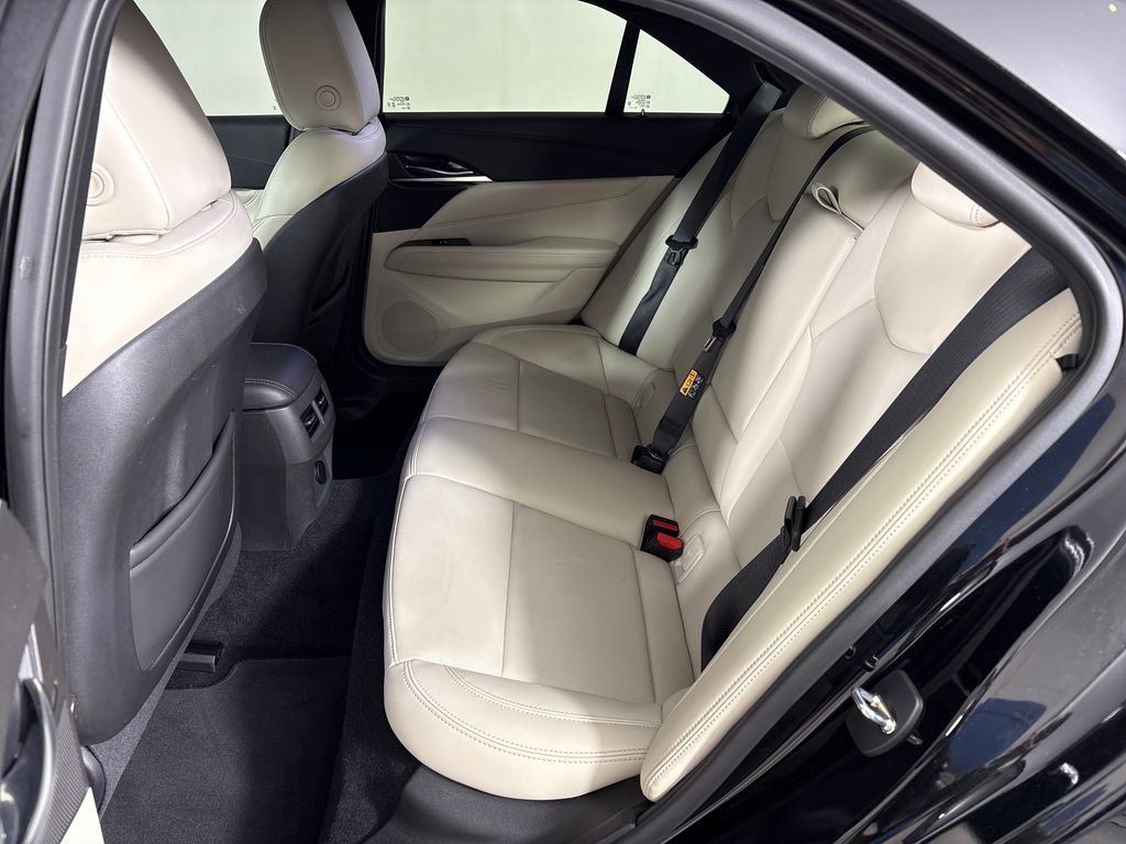 Used 2024 Cadillac CT4 Premium Luxury RWD image 32