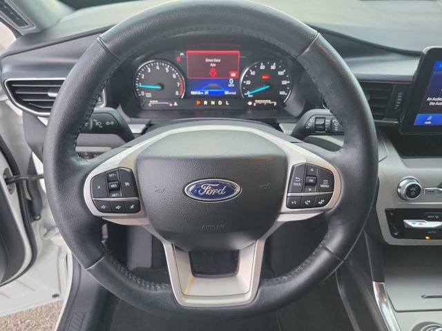 Certified 2023 Ford Explorer XLT w/ Equipment Group 202A RWD image 26