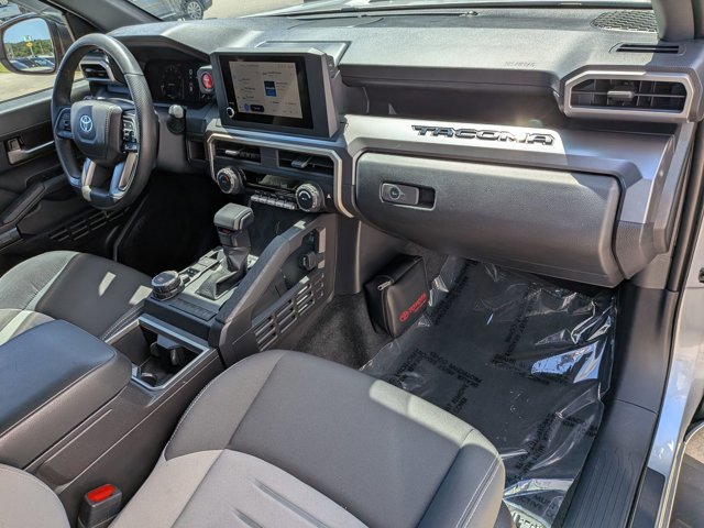 Used 2024 Toyota Tacoma TRD Sport AWD/4WD image 37