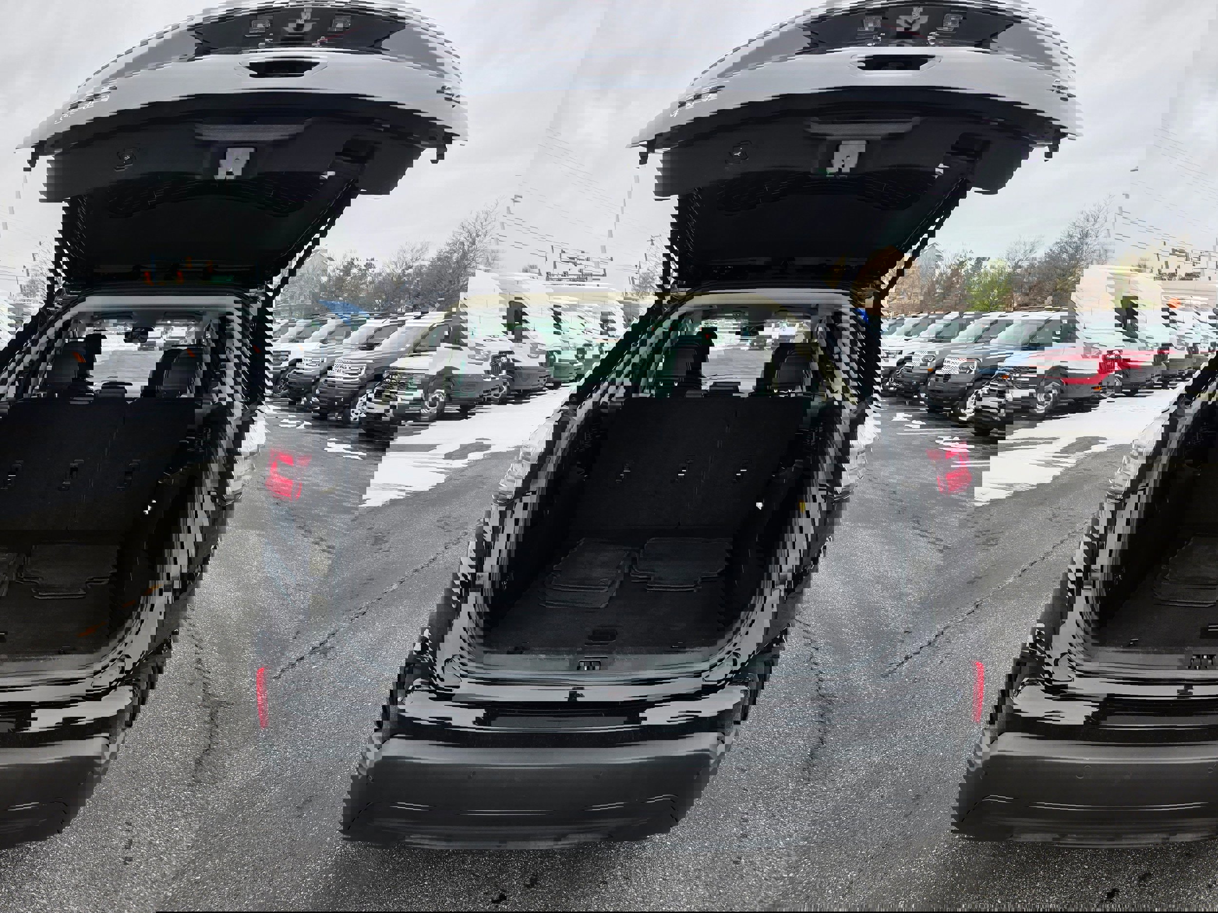 Certified 2023 Ford Edge SEL w/ Sport Appearance Package image 9