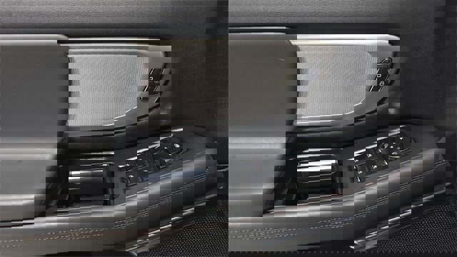 Certified 2025 Ford Expedition Active image 14